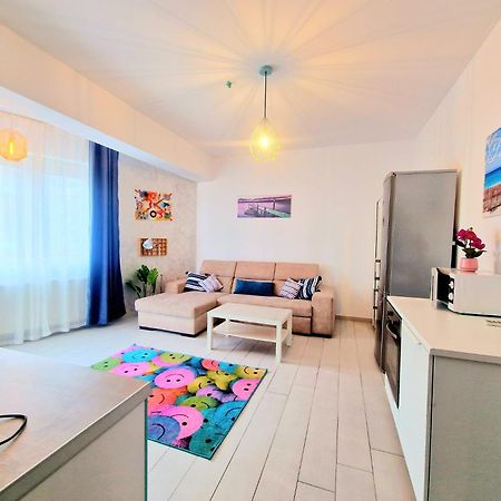 Azzurro Sea View Mamaia Daire Dış mekan fotoğraf