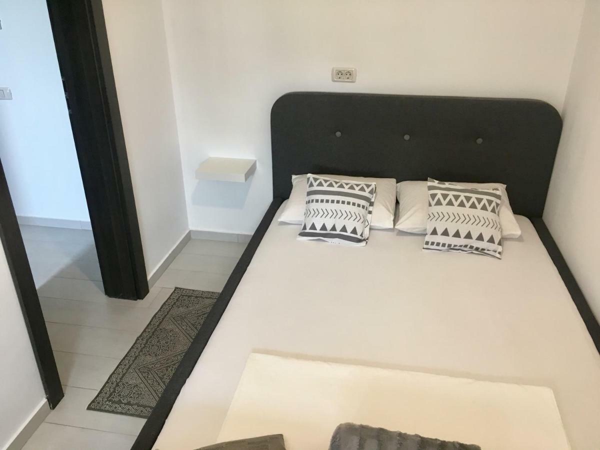 Azzurro Sea View Mamaia Daire Dış mekan fotoğraf